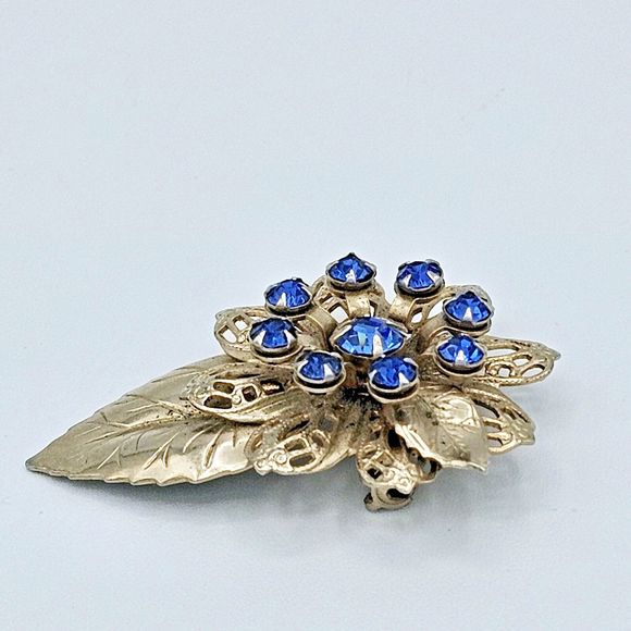 Filigree Flower Brooch Vtg Blue Crystal 10K GP Elegant Floral Bloom Estate Pin - Picture 7 of 11